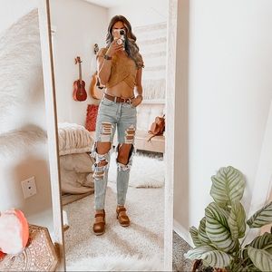 American Eagle Stretch Ripped Mom Jeans size 00